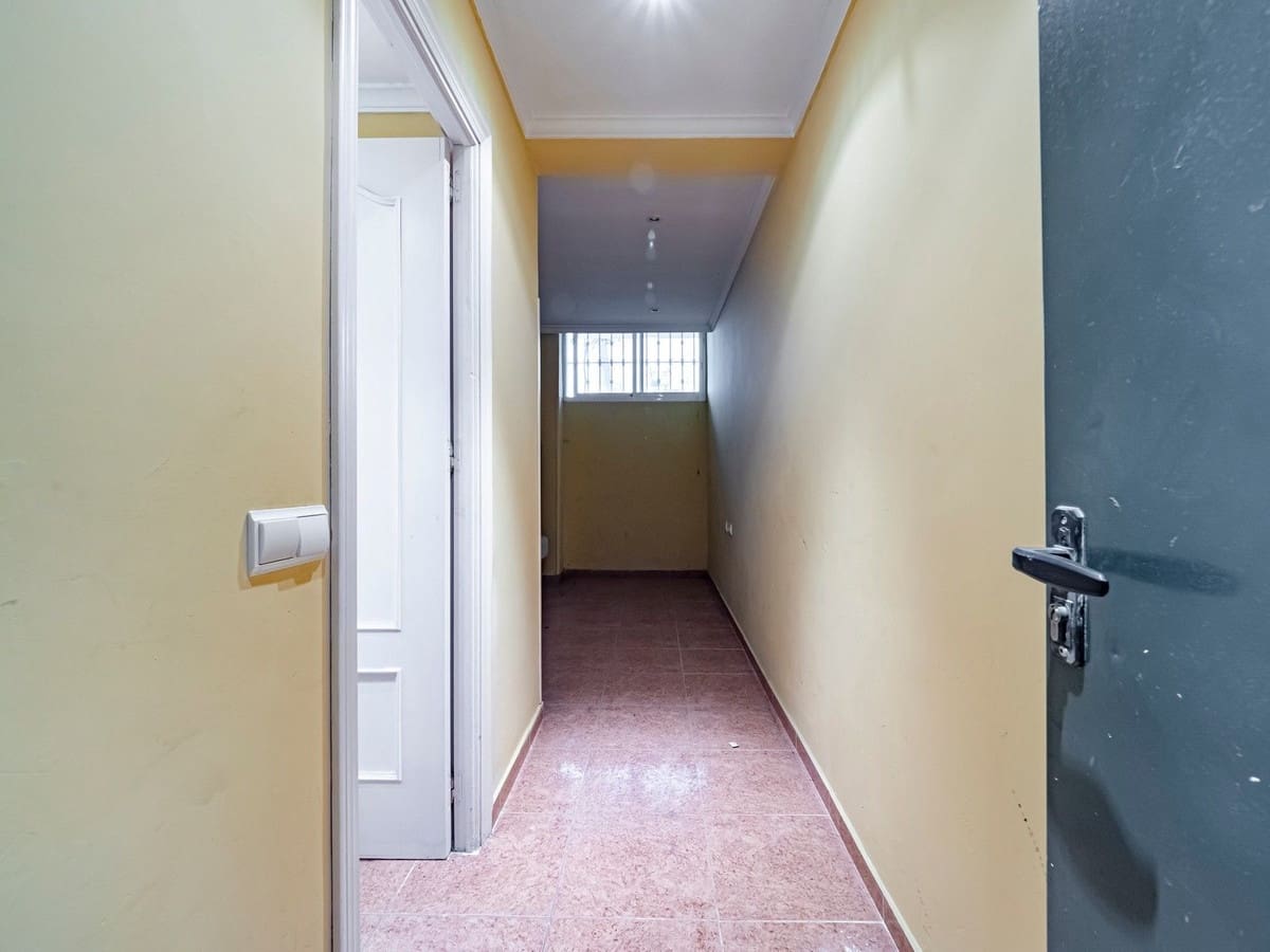 2 bedroom Apartment for sale in Puerto Banus with pool garage - € 1,575,000 (Ref: 8209046)
