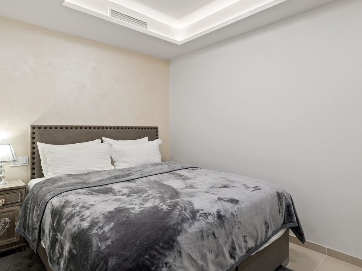 7 bedroom Apartment for sale in Nueva Andalucia with pool garage - € 3,700,000 (Ref: 8209047)