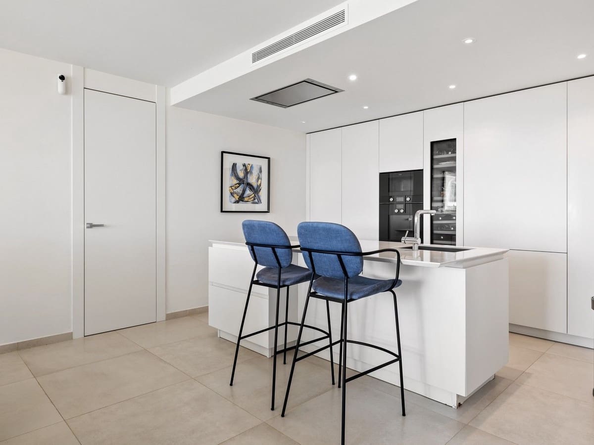 7 Zimmer Apartment zu verkaufen in Nueva Andalucia mit Pool Garage - 3.700.000 € (Ref: 8209047)