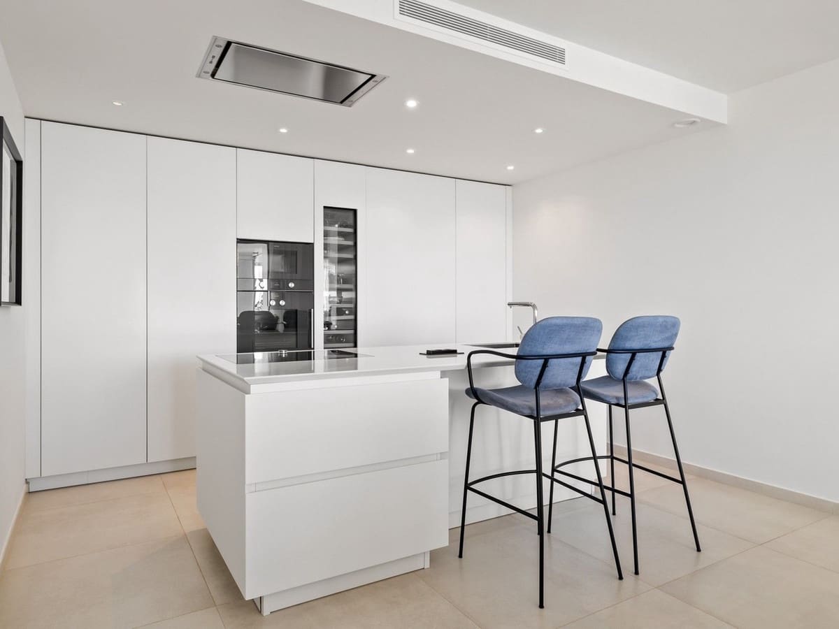 Apartamento de 7 habitaciones en Nueva Andalucia en venta con piscina garaje - 3.700.000 € (Ref: 8209047)