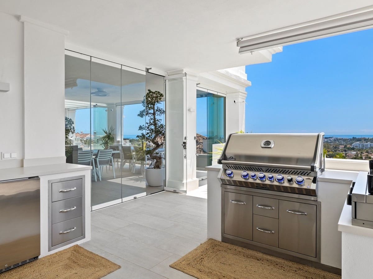 Apartamento de 7 habitaciones en Nueva Andalucia en venta con piscina garaje - 3.700.000 € (Ref: 8209047)