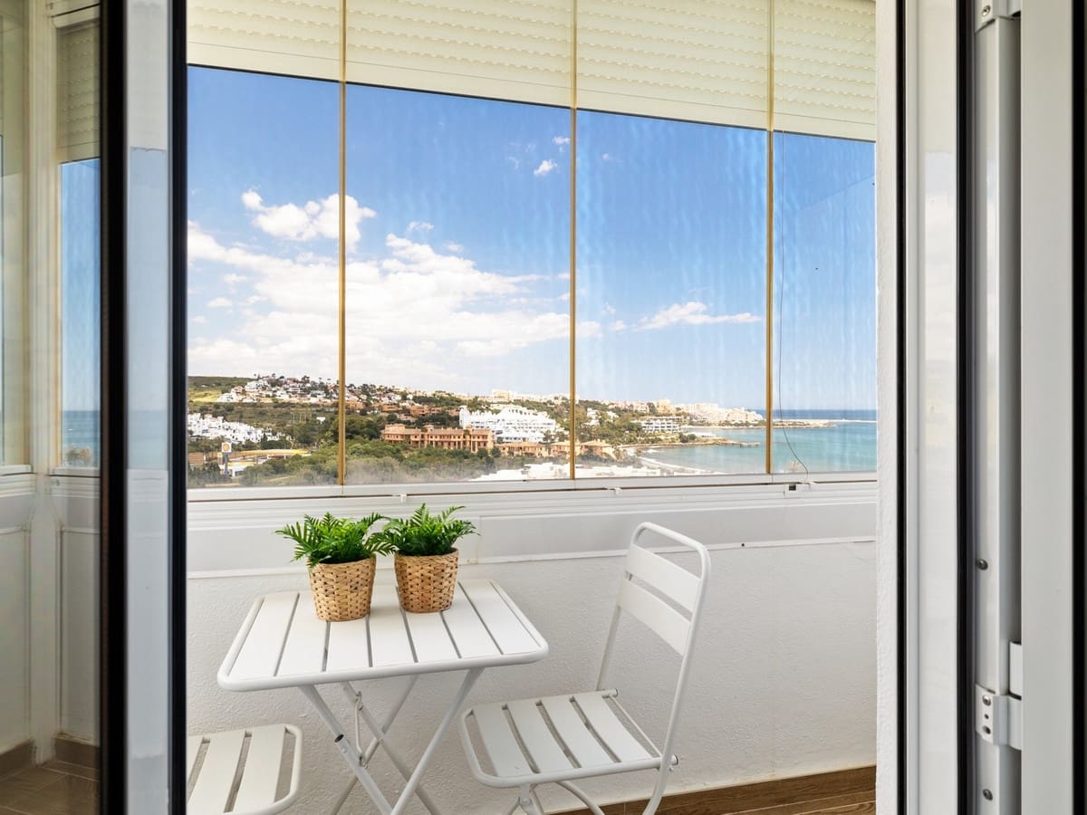 3 makuuhuone Huoneisto myytävänä paikassa Estepona mukana uima-altaan - 749 000 € (Ref: 8226073)