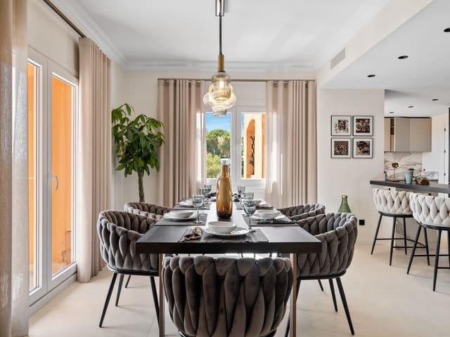 3 soveværelse Lejlighed til salg i Los Naranjos, Marbella med swimmingpool garage - € 2.295.000 (Ref: 8226075)