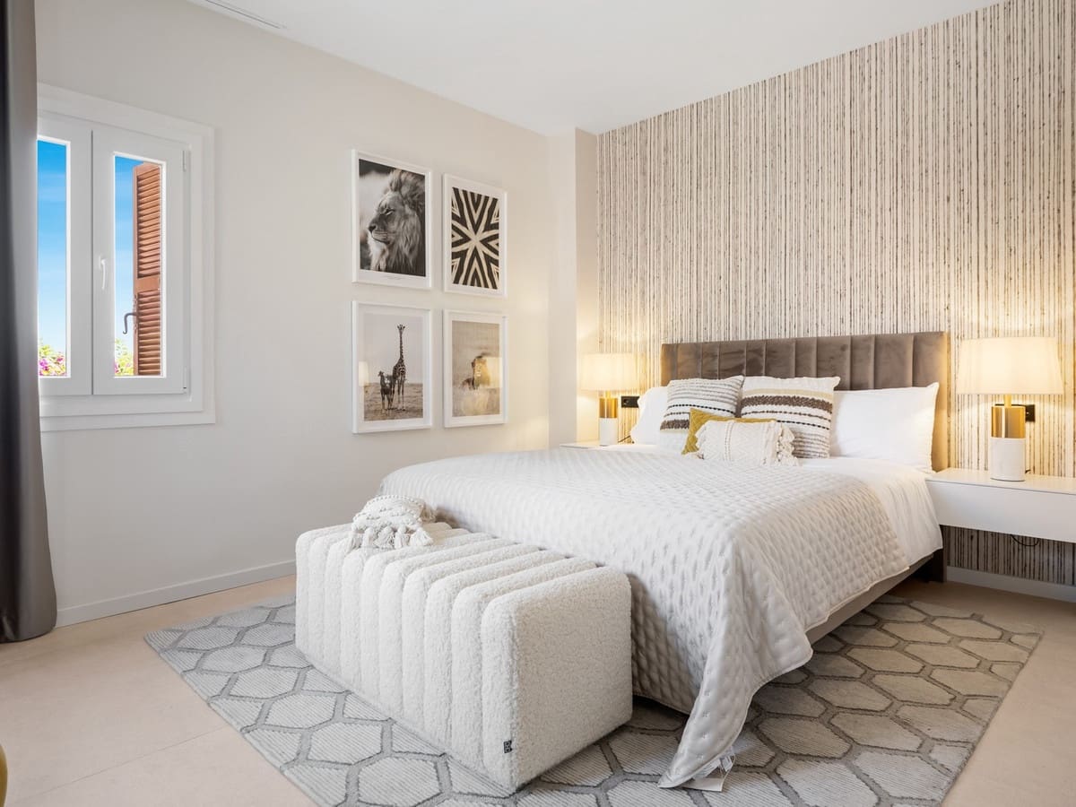 3 bedroom Apartment for sale in Nueva Andalucia with pool garage - € 2,295,000 (Ref: 8226075)