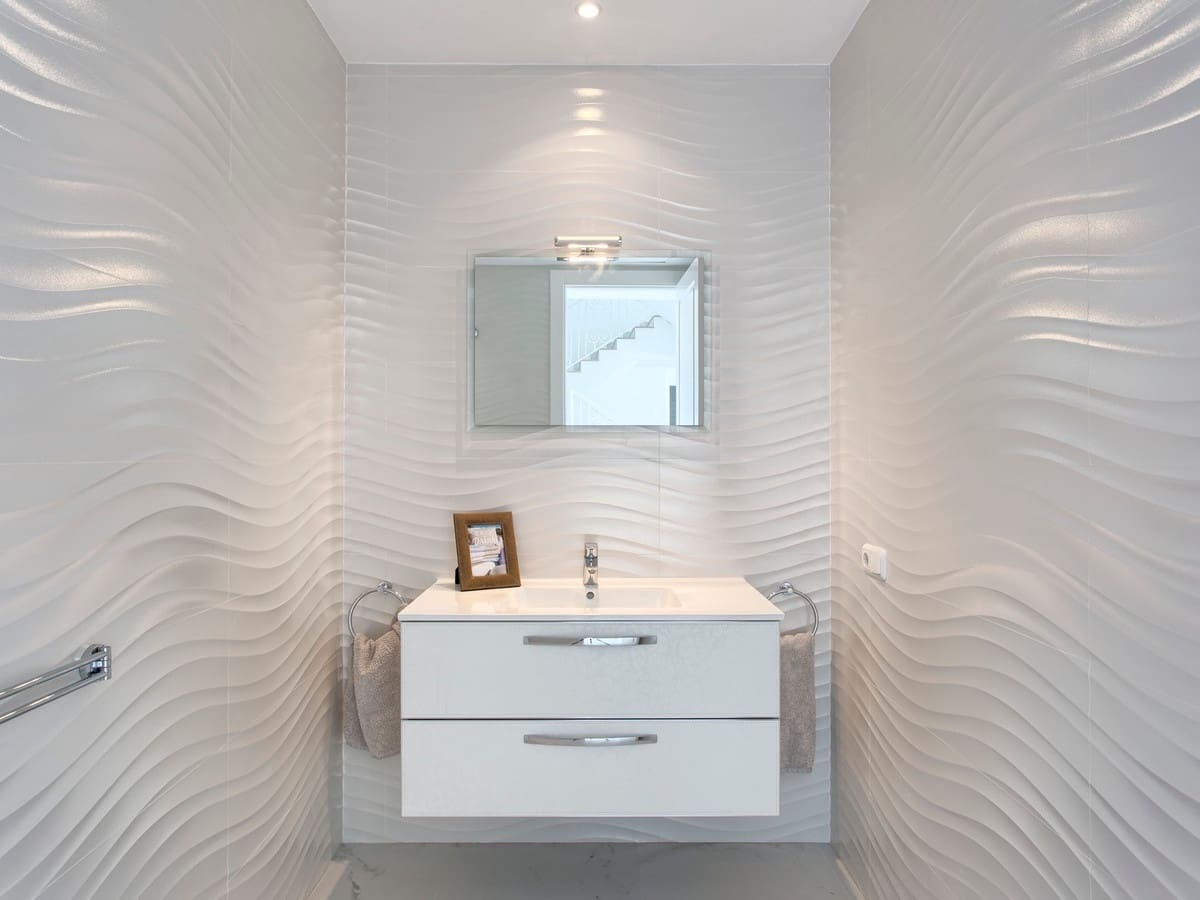 8 bedroom Villa for sale in Benahavis with pool garage - € 3,995,000 (Ref: 8229191)