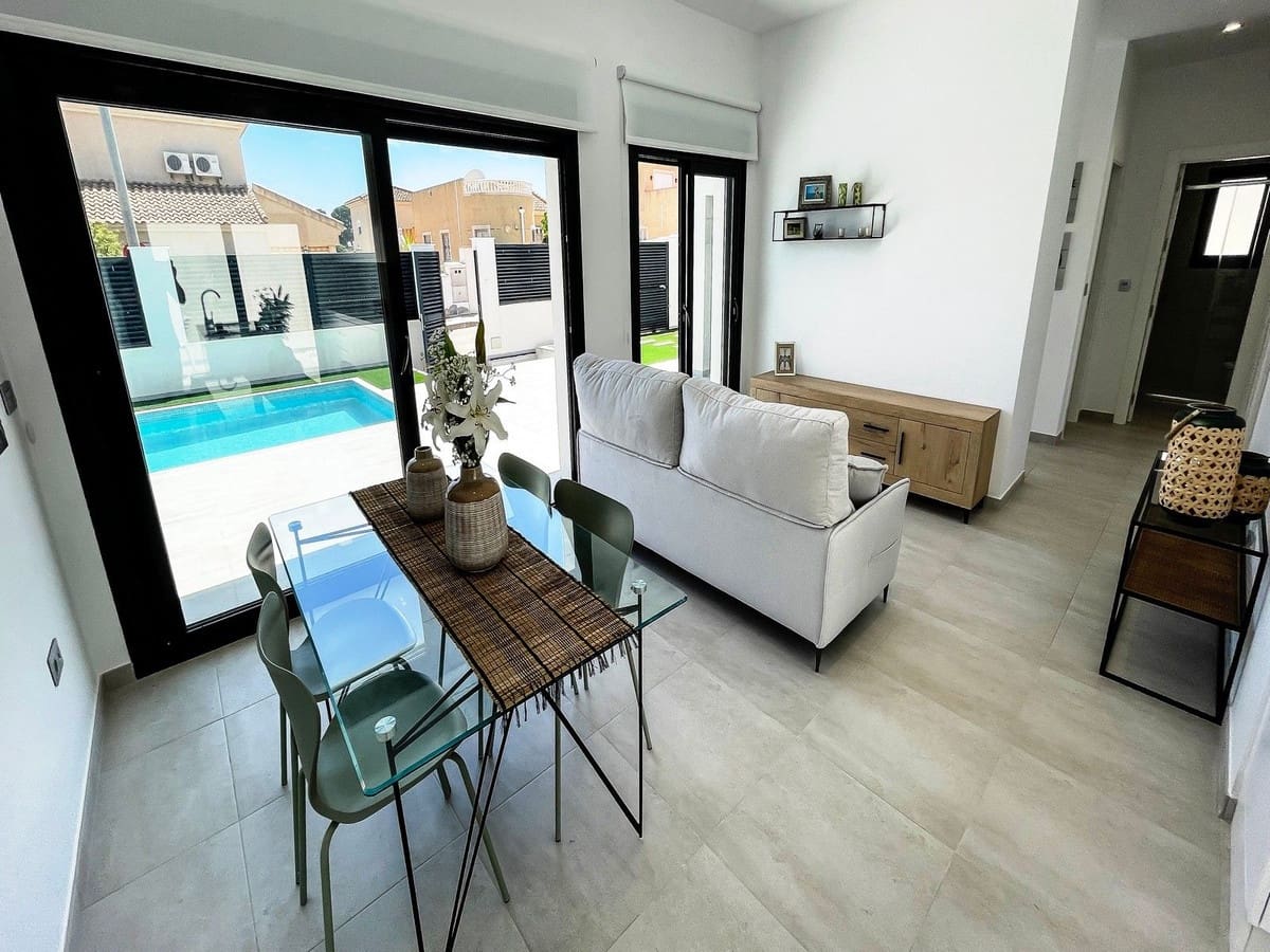 3 bedroom Villa for sale in Pinar de Campoverde with pool garage - € 421,560 (Ref: 8286746)