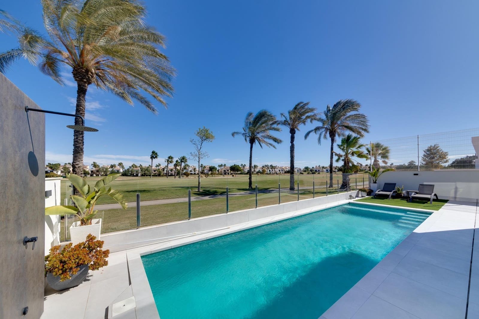 3 soverom Villa til salgs i Pilar de la Horadada med svømmebasseng garasje - € 594 000 (Ref: 8300332)