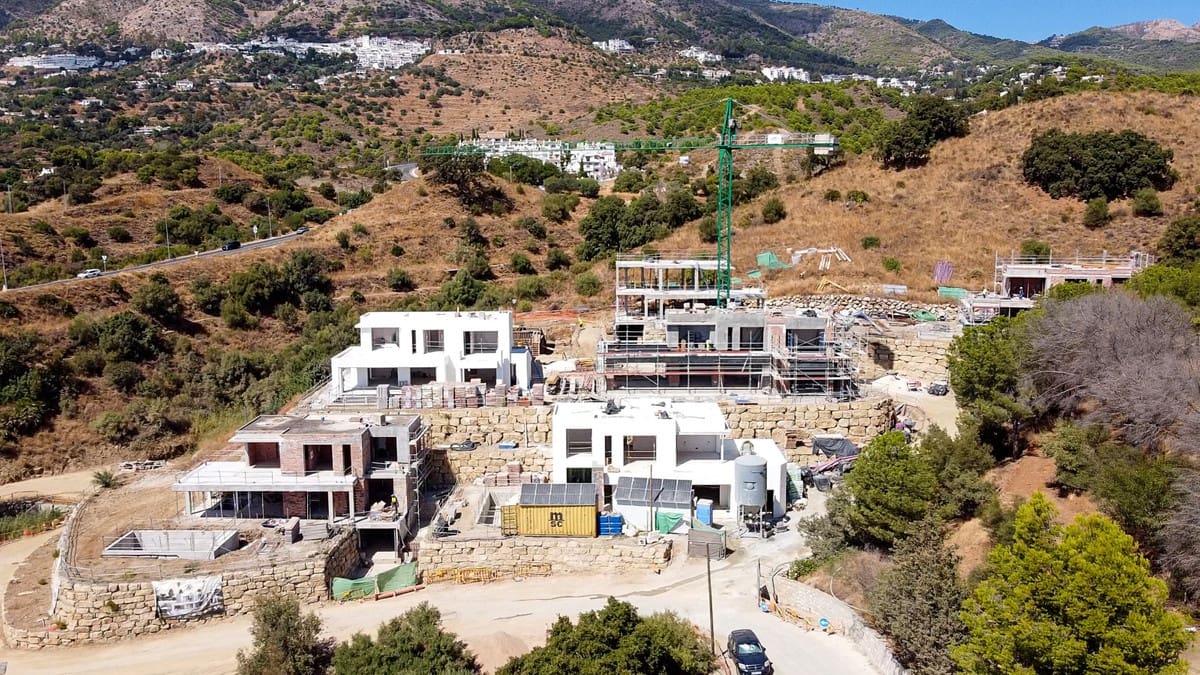 4 soverom Villa til salgs i Mijas med svømmebasseng - € 1 975 000 (Ref: 8332626)
