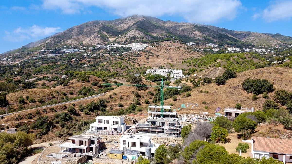 4 soverom Villa til salgs i Mijas med svømmebasseng - € 1 975 000 (Ref: 8332626)
