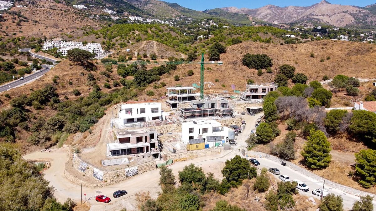 4 soverom Villa til salgs i Mijas med svømmebasseng - € 1 975 000 (Ref: 8332626)