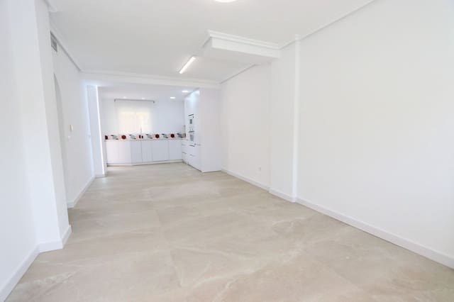 2 slaapkamer Appartement te koop in Torre de la Horadada, Pilar de la Horadada met zwembad garage - € 225.000 (Ref: 8339632)