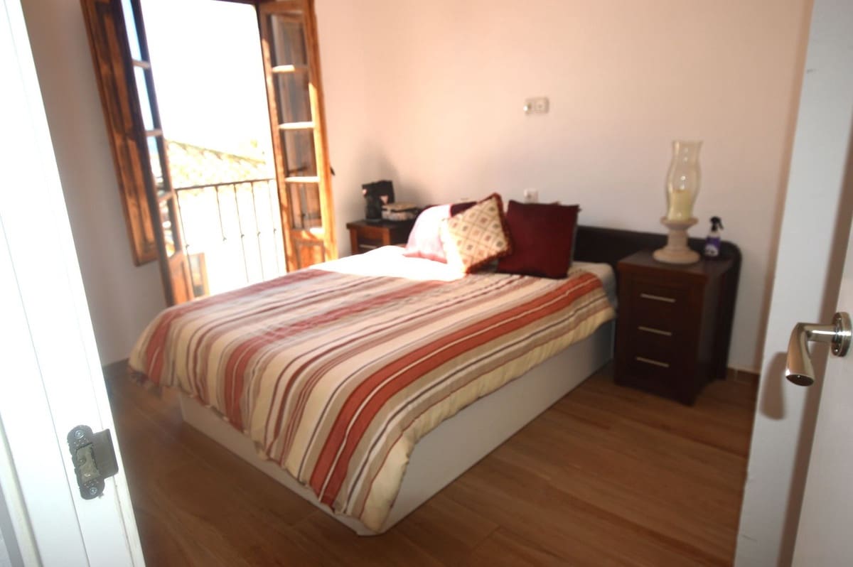 2 makuuhuone Huoneisto myytävänä paikassa La Duquesa / Puerto de la Duquesa - 375 000 € (Ref: 8344671)