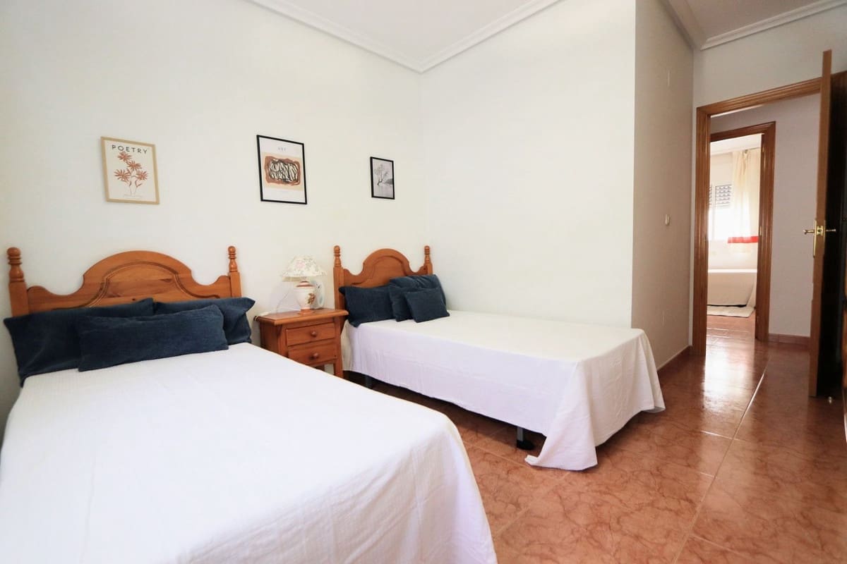 4 quarto Moradia para venda em Torre de la Horadada - 249 000 € (Ref: 8363082)