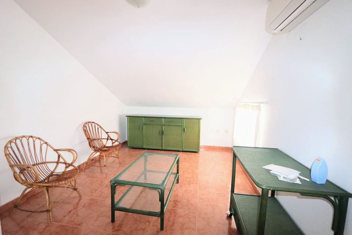 4 chambre Villa/Maison à vendre à Torre de la Horadada - 249 000 € (Ref: 8363082)
