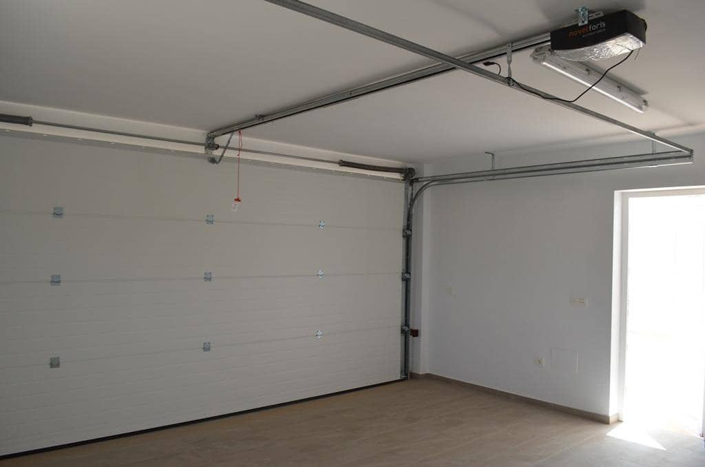 4 sovrum Villa till salu i Pinoso med pool garage - 505 000 € (Ref: 8390443)