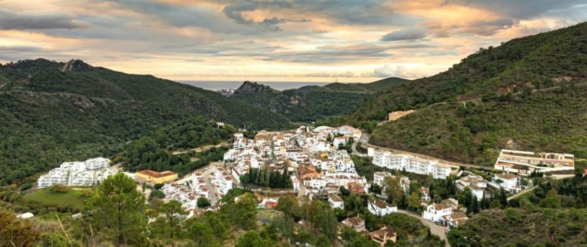 2 slaapkamer Appartement te koop in Benahavis met zwembad - € 499.000 (Ref: 8398585)