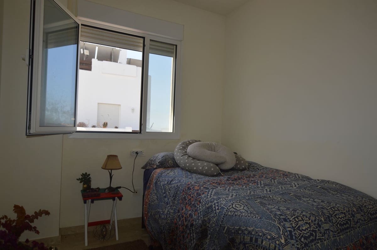 3 soverom Leilighet til salgs i Estepona med svømmebasseng - € 375 000 (Ref: 8411388)