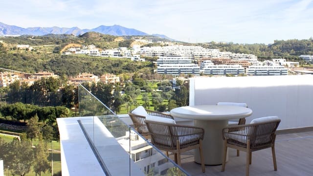1 soveværelse Penthouse til salg i La Cala de Mijas, Mijas med swimmingpool - € 680.000 (Ref: 8419474)