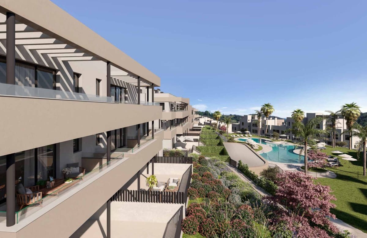 Apartamento de 2 habitaciones en Casares en venta con piscina - 395.000 € (Ref: 8428865)