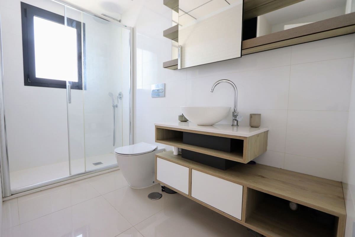 3 camera da letto Villa in vendita in Ciudad Quesada con piscina garage - 545.000 € (Rif: 8445860)