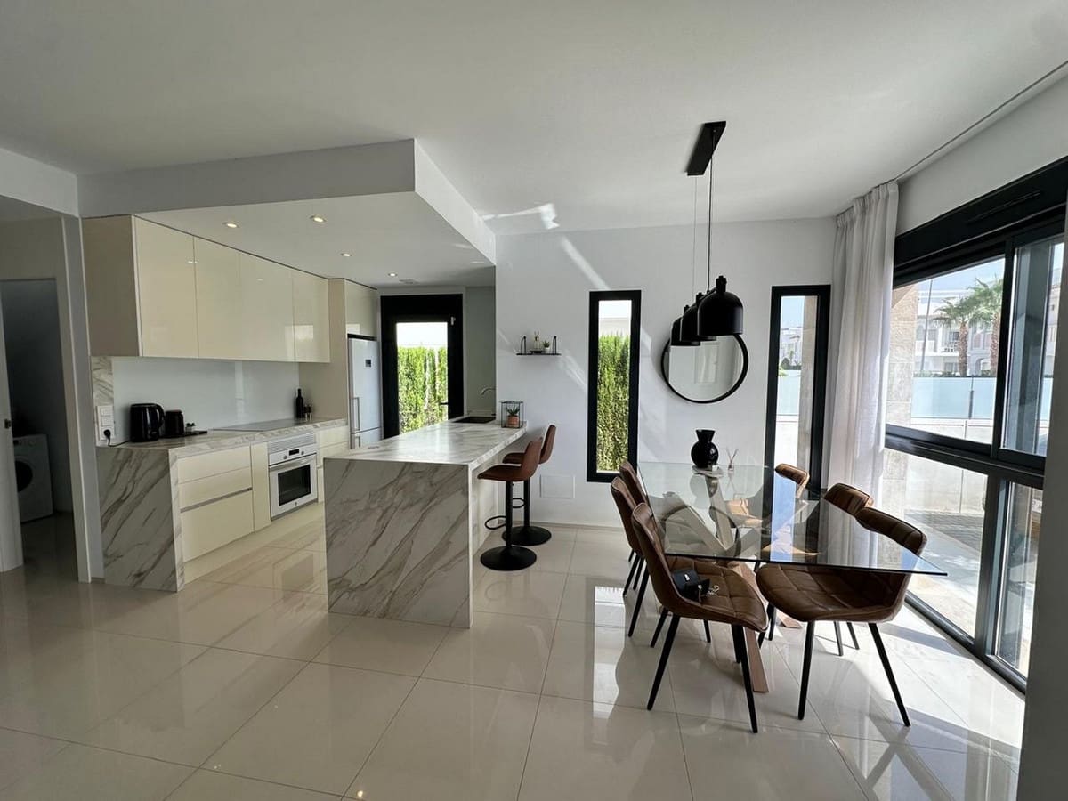 3 camera da letto Villa in vendita in Ciudad Quesada con piscina garage - 545.000 € (Rif: 8445860)