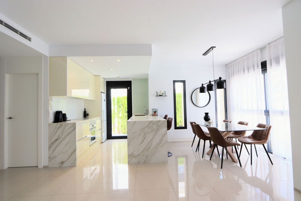 3 camera da letto Villa in vendita in Ciudad Quesada con piscina garage - 545.000 € (Rif: 8445860)