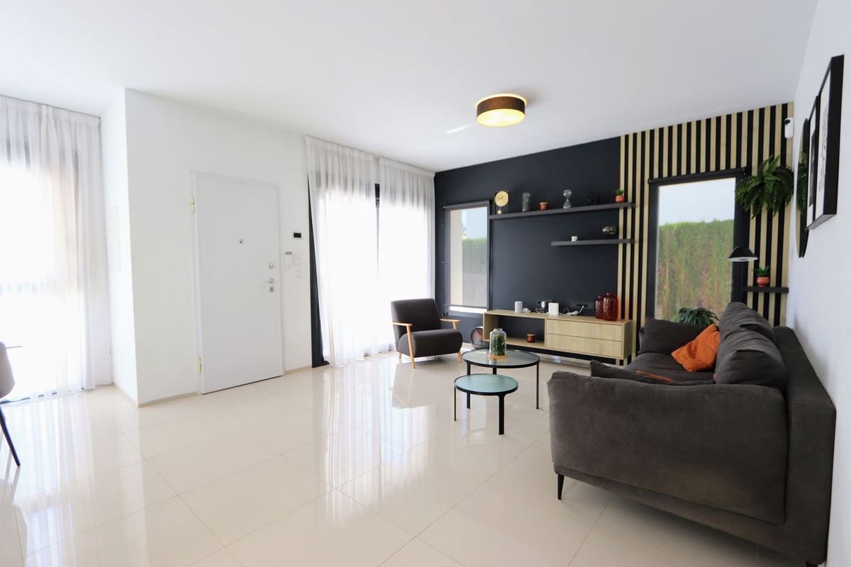 3 camera da letto Villa in vendita in Ciudad Quesada con piscina garage - 545.000 € (Rif: 8445860)