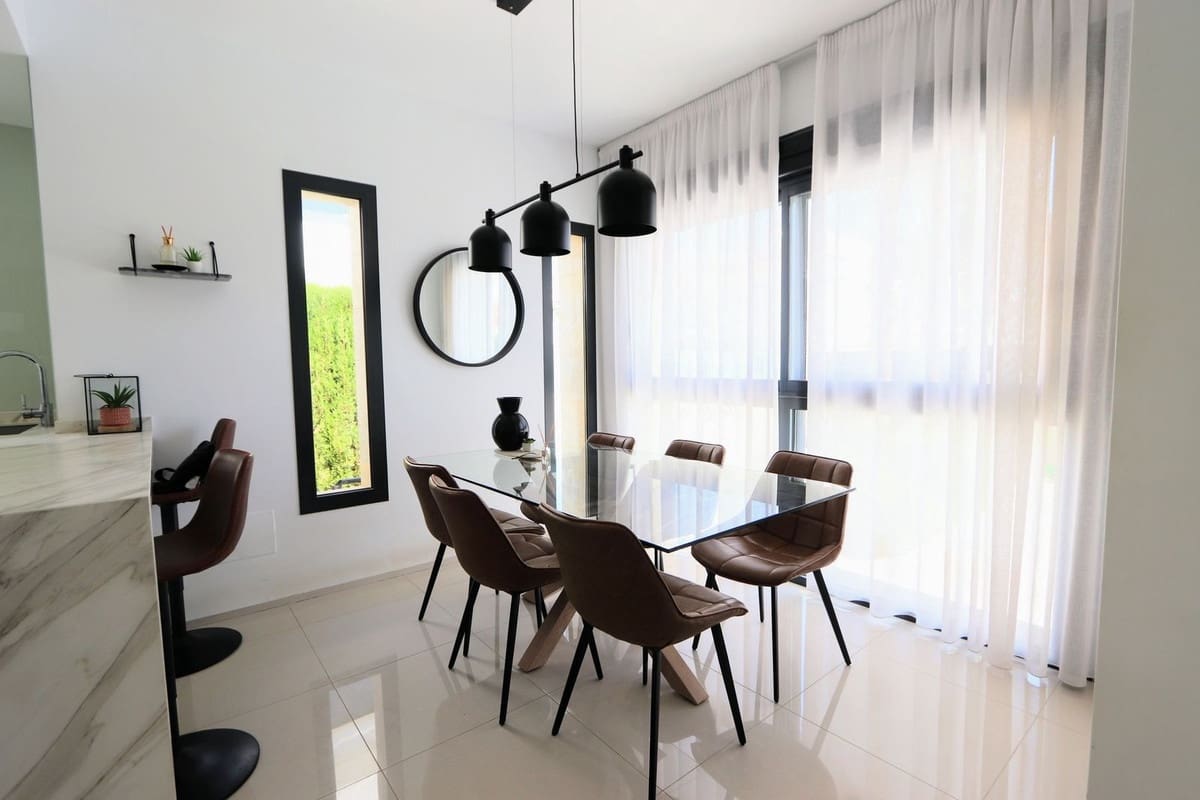 3 camera da letto Villa in vendita in Ciudad Quesada con piscina garage - 545.000 € (Rif: 8445860)