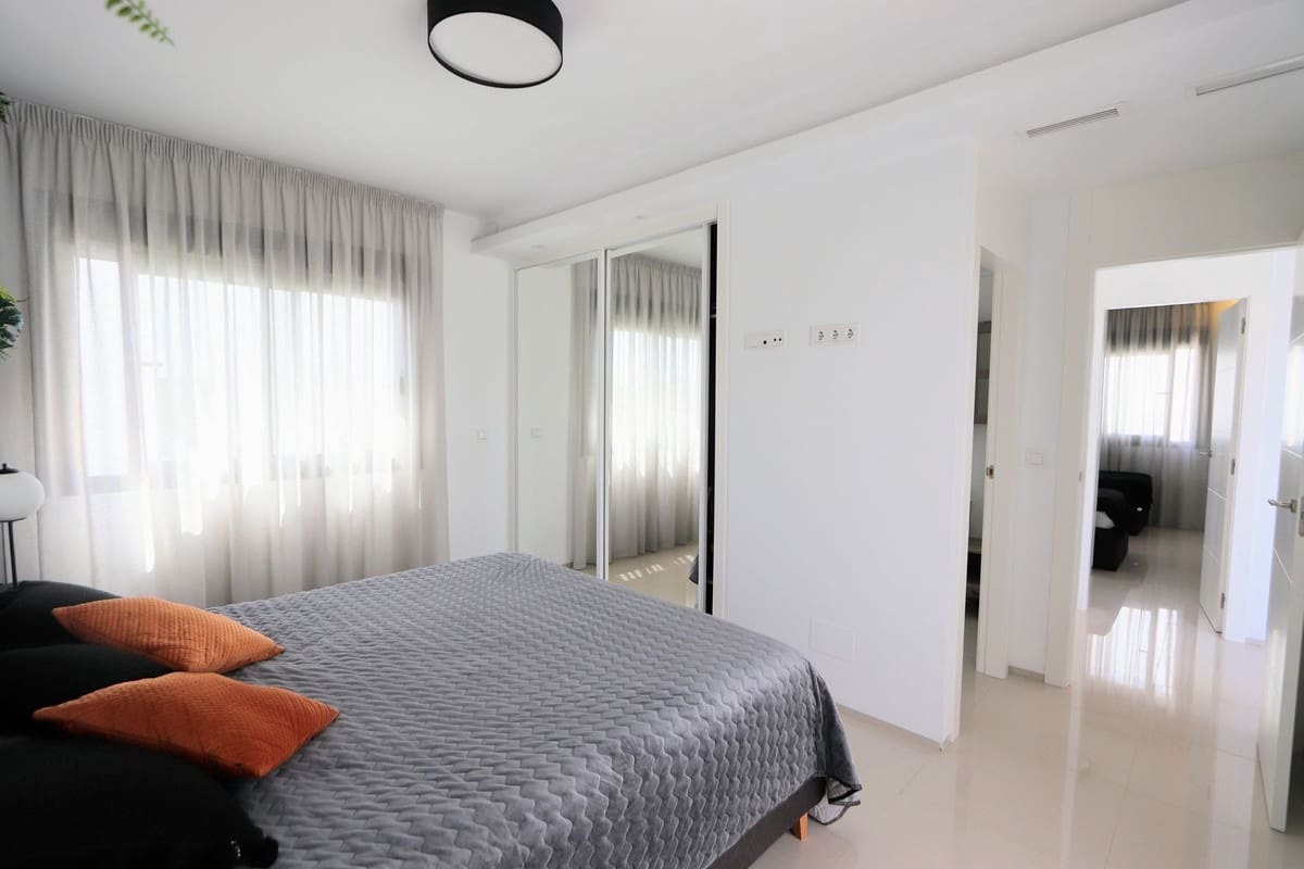 3 camera da letto Villa in vendita in Ciudad Quesada con piscina garage - 545.000 € (Rif: 8445860)
