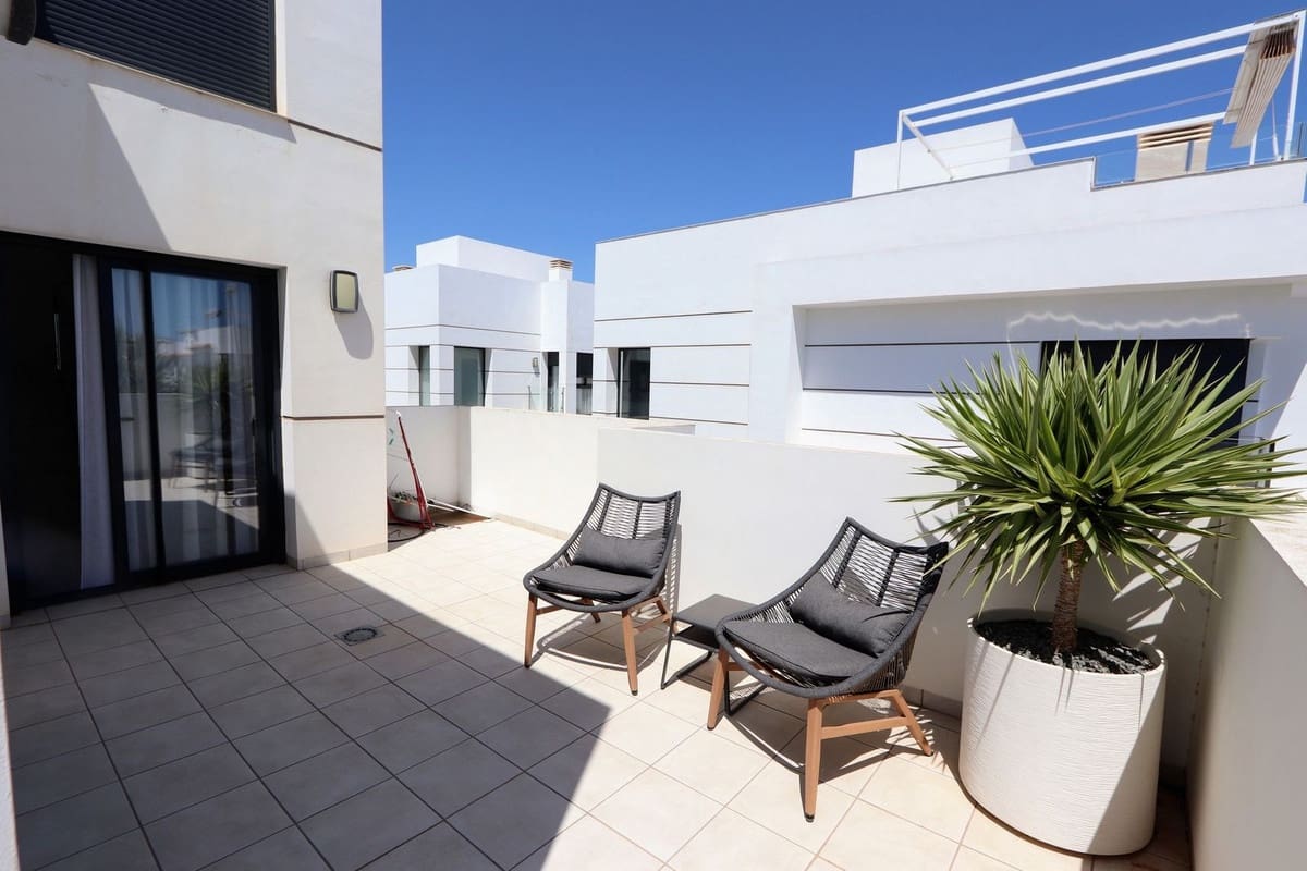 3 camera da letto Villa in vendita in Ciudad Quesada con piscina garage - 545.000 € (Rif: 8445860)