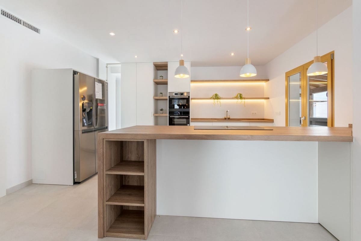 4 bedroom Villa for sale in Torrevieja with pool garage - € 795,000 (Ref: 8450059)