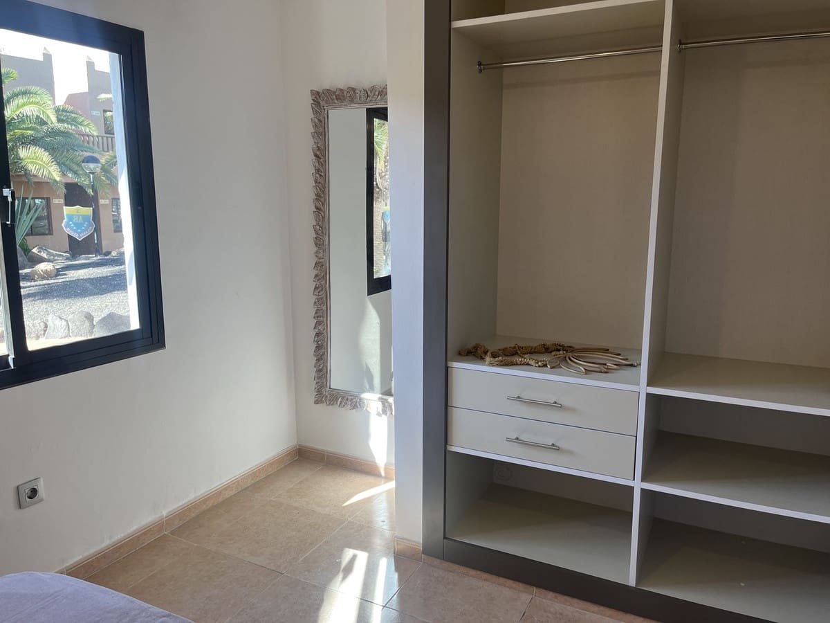 1 slaapkamer Appartement te koop in Corralejo met zwembad - € 147.870 (Ref: 8460309)
