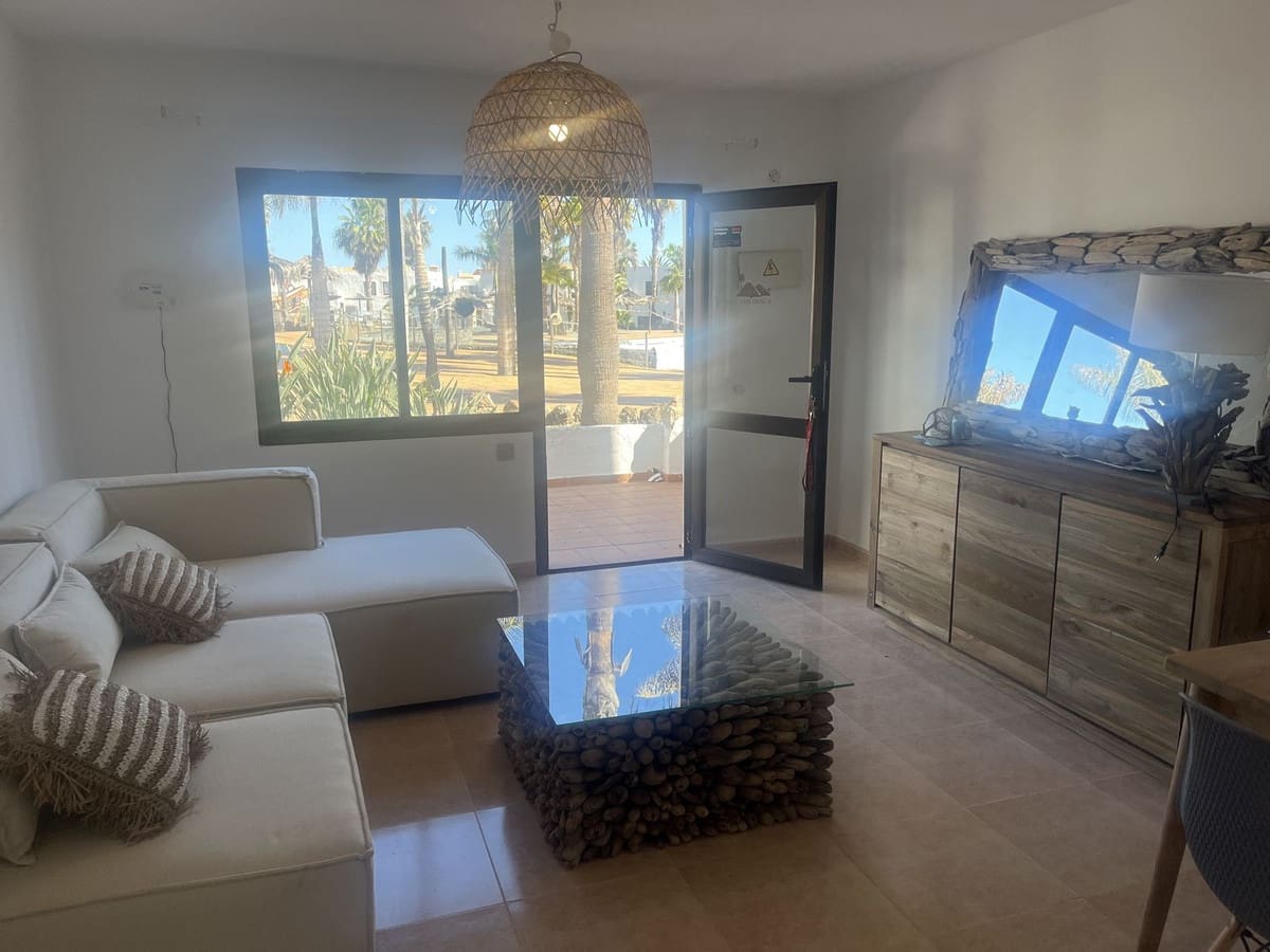 1 slaapkamer Appartement te koop in Corralejo met zwembad - € 147.870 (Ref: 8460309)