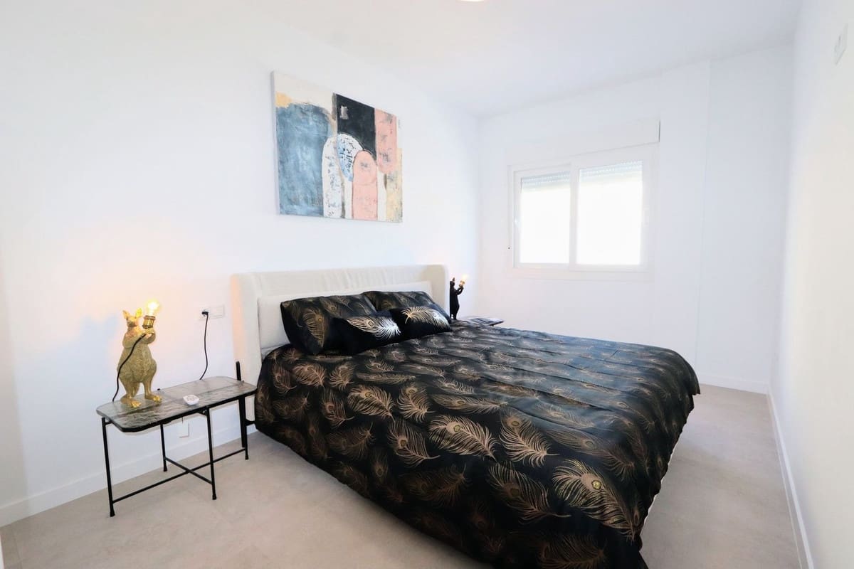 Apartamento de 3 habitaciones en Pilar de la Horadada en venta - 229.000 € (Ref: 8463890)