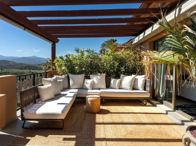 2 makuuhuone Huoneisto myytävänä paikassa El Paraiso, Estepona mukana uima-altaan 
autotalli - 480 000 € (Ref: 8474085)