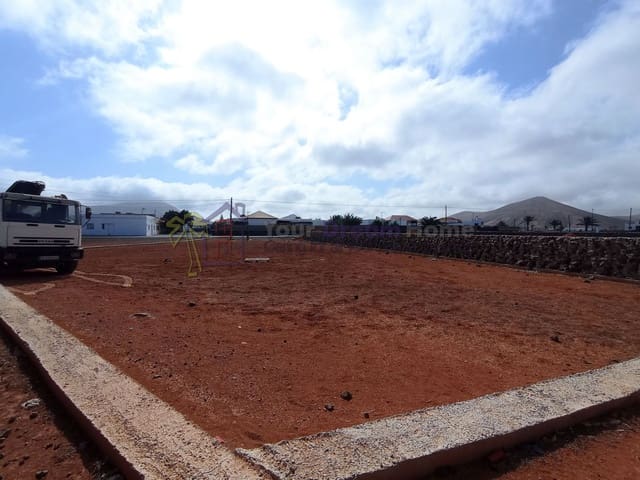 Terrain à Bâtir à vendre à La Oliva - 92 350 € (Ref: 8479287)