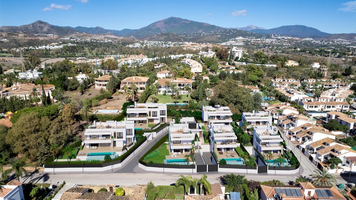 3 camera da letto Villa in vendita in El Paraiso con piscina - 1.530.000 € (Rif: 8480952)