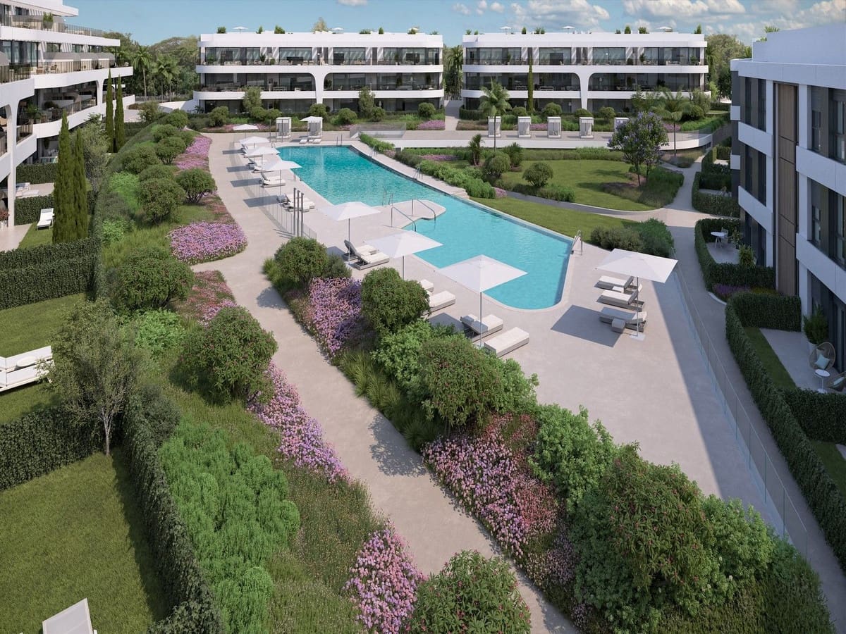 Apartamento de 3 habitaciones en New Golden Mile en venta con piscina garaje - 735.000 € (Ref: 8482025)