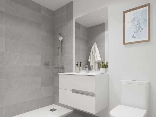 4 Zimmer Doppelhaus zu verkaufen in Manilva mit Pool Garage - 435.000 € (Ref: 8498874)