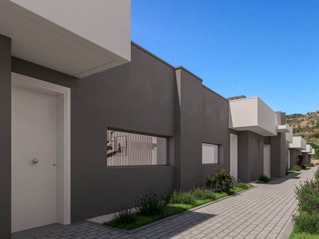 4 quarto Moradia Geminada para venda em Manilva com piscina garagem - 435 000 € (Ref: 8498874)