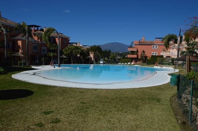 2 soveværelse Lejlighed til salg i Costalita, Estepona med swimmingpool - € 530.000 (Ref: 8504484)