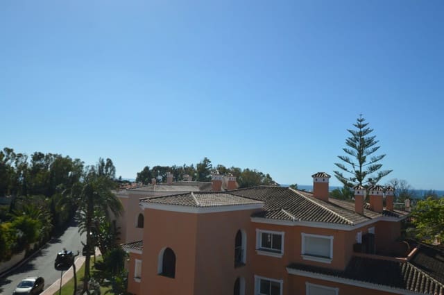 Apartamento de 2 habitaciones en Costalita, Estepona en venta con piscina - 530.000 € (Ref: 8504484)
