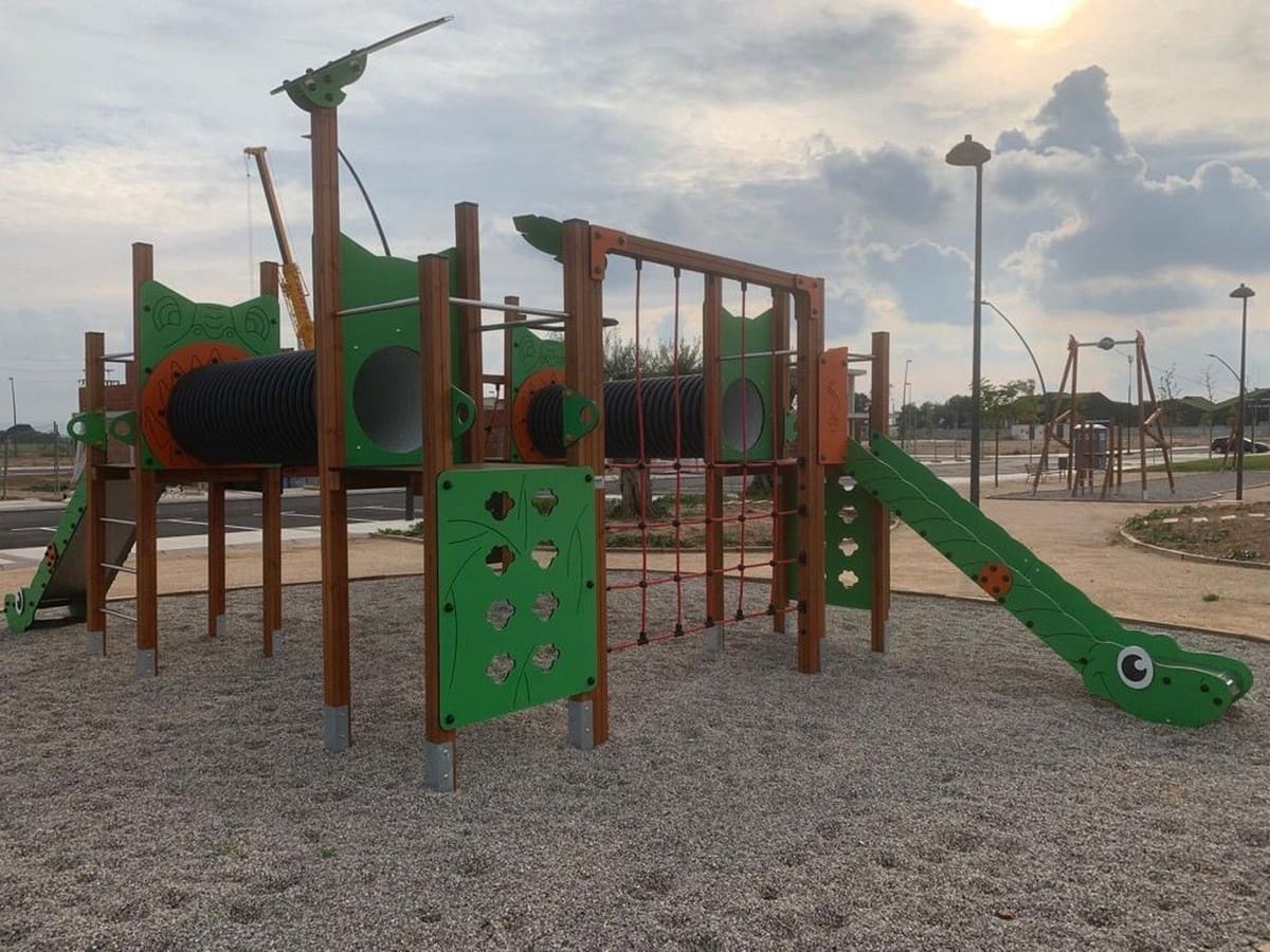 3 sovrum Villa till salu i Roldan med pool - 392 500 € (Ref: 8505700)