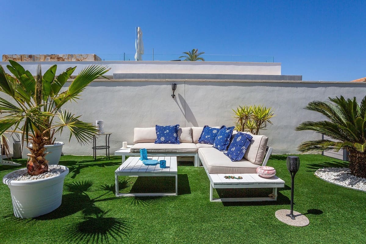 3 sovrum Villa till salu i El Chaparral med pool garage - 594 000 € (Ref: 8505701)