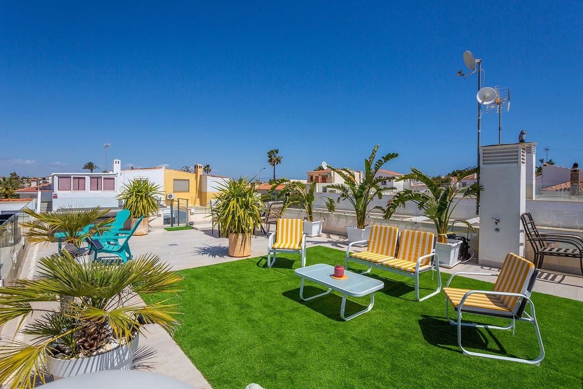 3 sovrum Villa till salu i El Chaparral med pool garage - 594 000 € (Ref: 8505701)