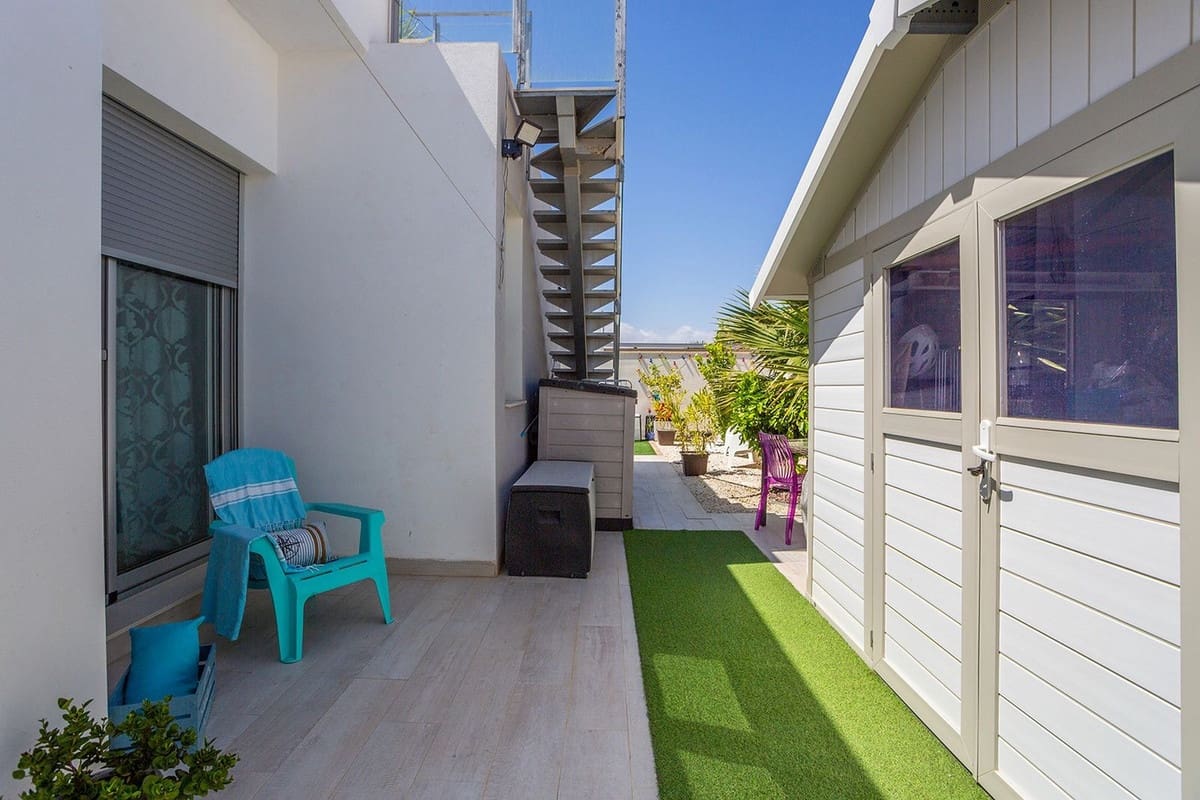 3 sovrum Villa till salu i El Chaparral med pool garage - 594 000 € (Ref: 8505701)