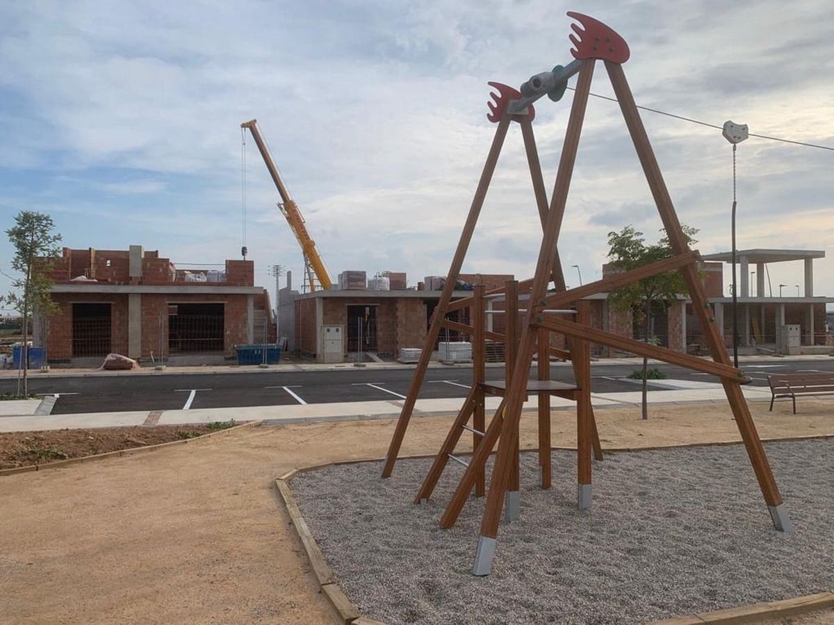 3 bedroom Villa for sale in Roldan with pool - € 392,500 (Ref: 8505703)