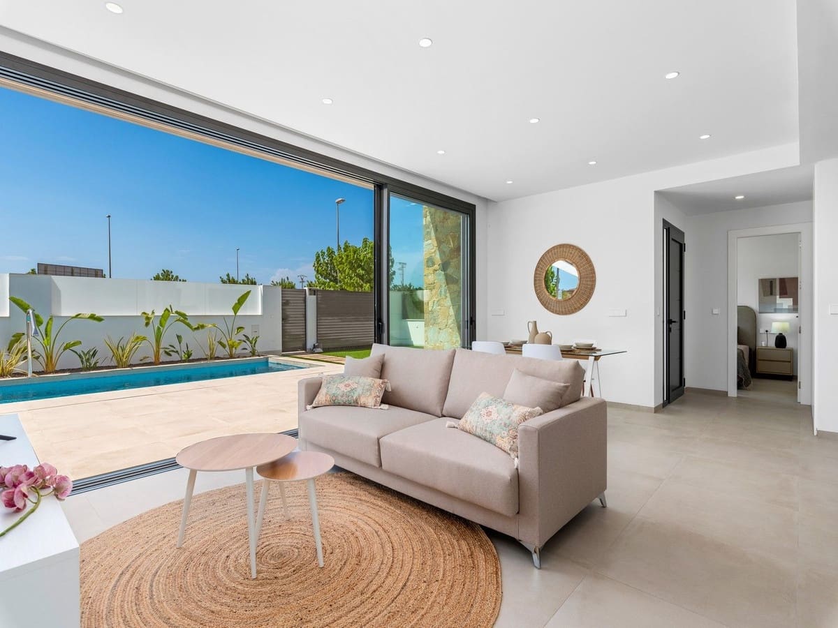 3 bedroom Villa for sale in San Javier with pool - € 739,900 (Ref: 8519351)
