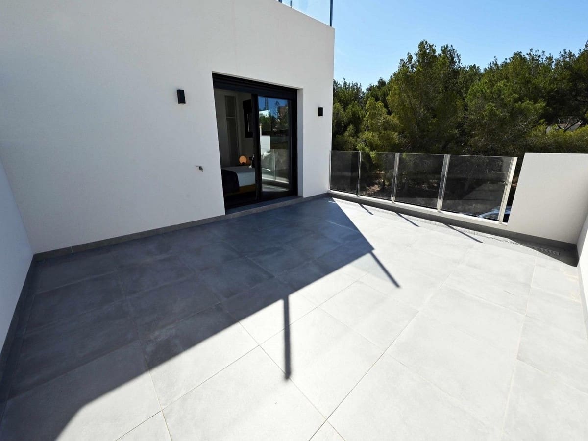 2 bedroom Villa for sale in Orihuela with pool garage - € 342,000 (Ref: 8523035)