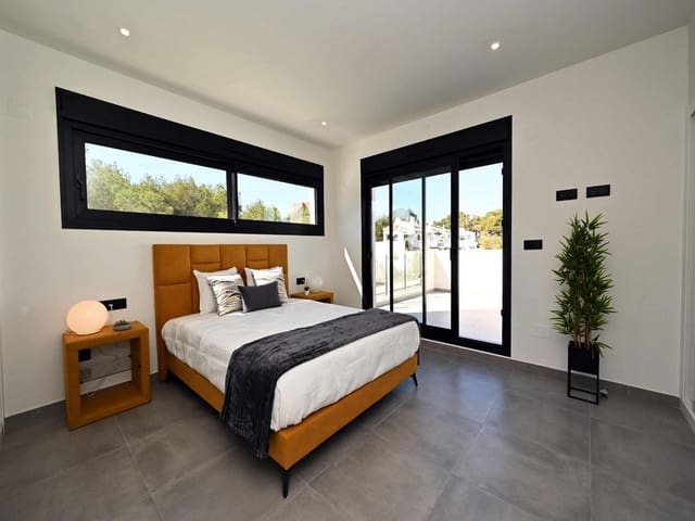 2 bedroom Townhouse for sale in Orihuela with pool - € 342,000 (Ref: 8523035)